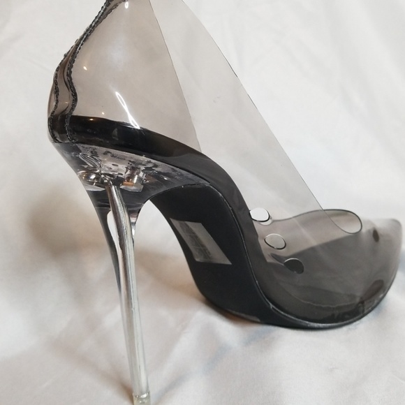 Mackin J 188-8 Pointed Toe Transparent Lucite Heel Pumps